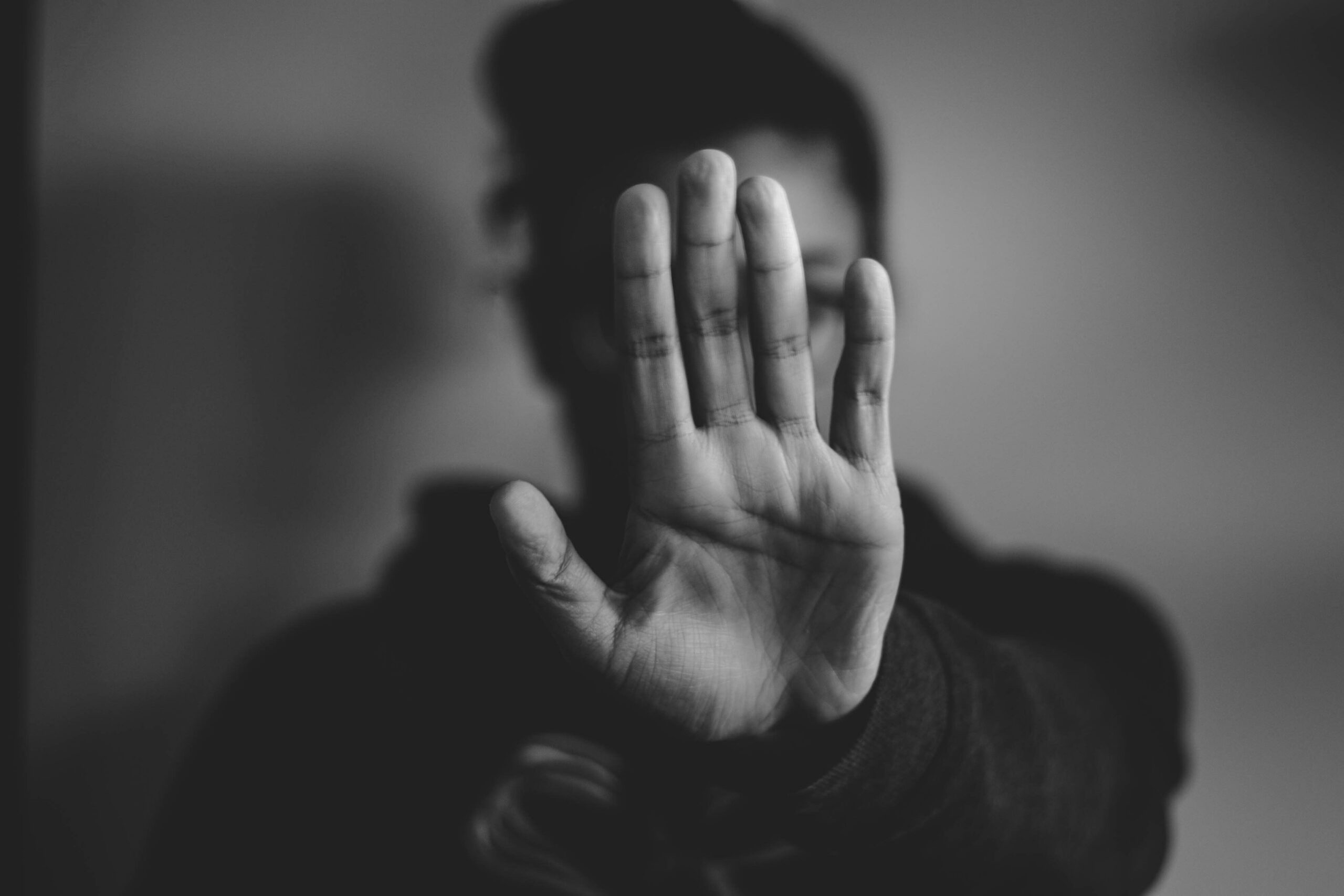 Read this blog to recognize early warning signs of an abusive relationship and how to seek help from Newhouse